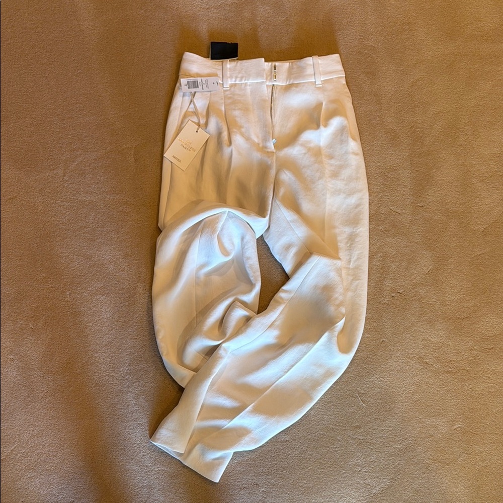 Aritzia Effortless Pants in light birch